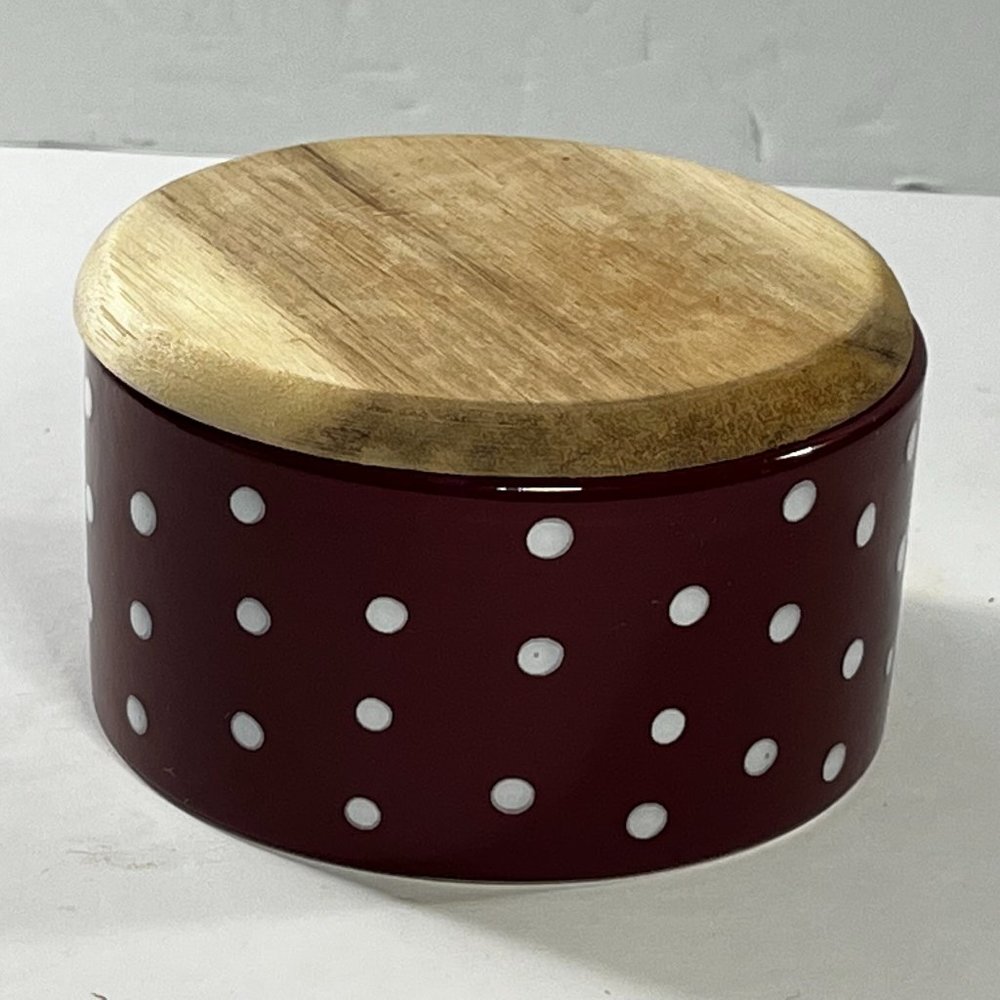 The Pioneer Woman Stoneware Salt Cellar Bowl with Wood Lid Red Polka Dots New